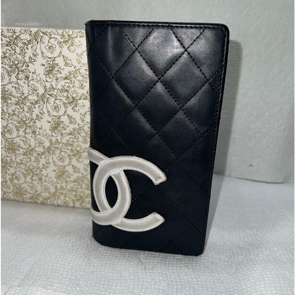 CHANEL CAMBON LEATHER WALLET - Picture 6 of 17